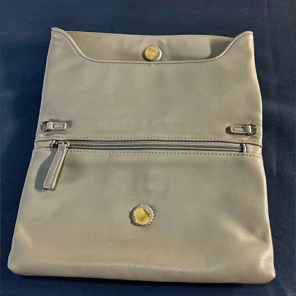 Kelly & Katie leather clutch